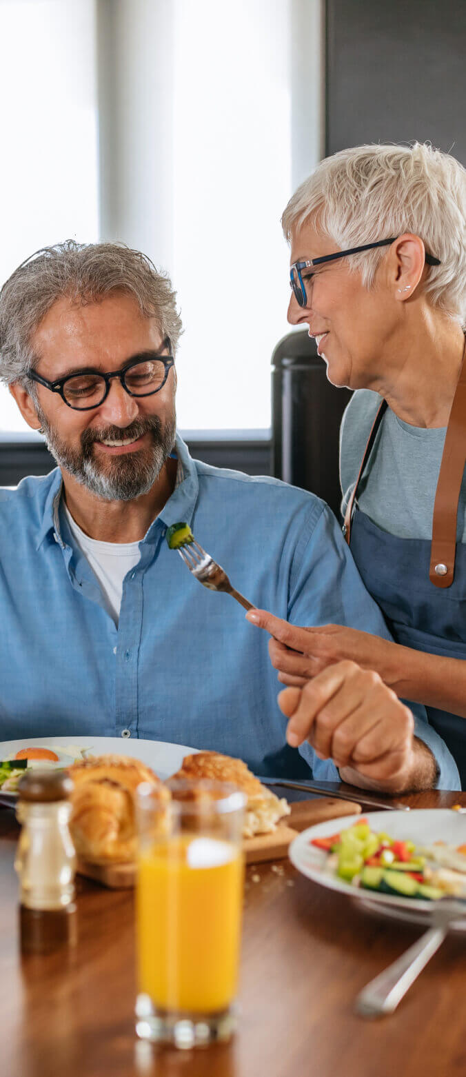 couple eating